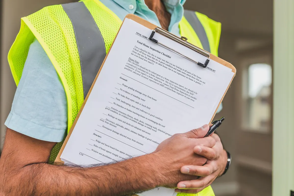 What Makes a Good Media Directory Entry? An Audit Checklist